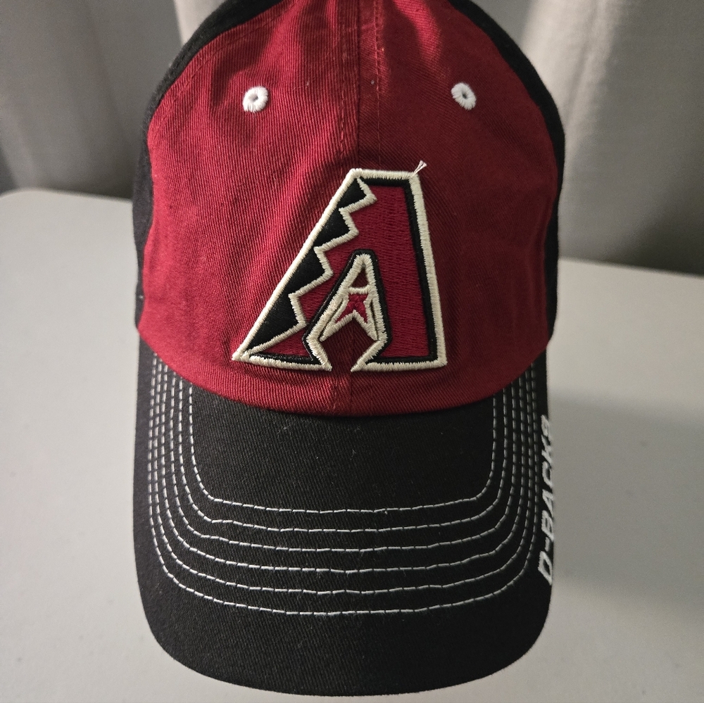 Red and Black D-Backs Baseball Cap - Picture 8 of 8